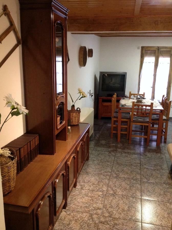 Xuneta Apartment *